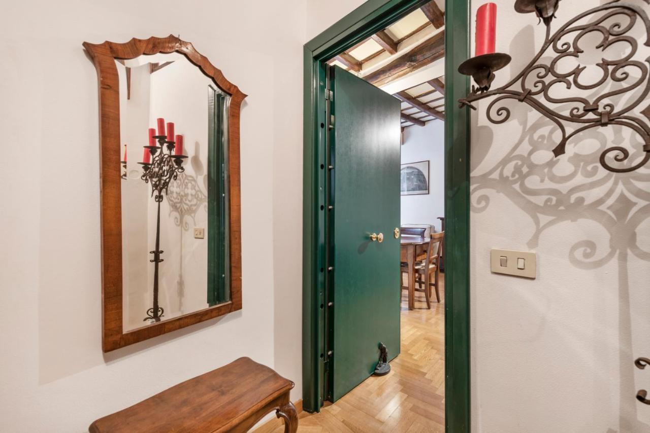 Campo De' Fiori Apartment Рим Экстерьер фото